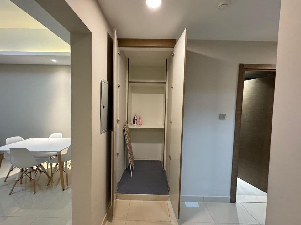 Pool View | Vacant | Mid Floor | High ROI Pool View | Vacant | Mid Floor | High ROI