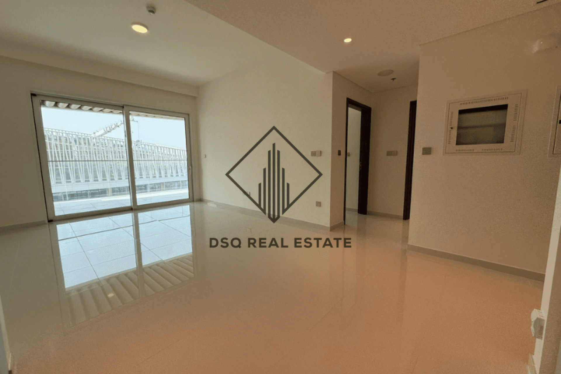 EMAAR BEACHFRONT 1BR I Grand Bleu T1 I Marina Skyline and Palm Views I High Floor I Aed 4M