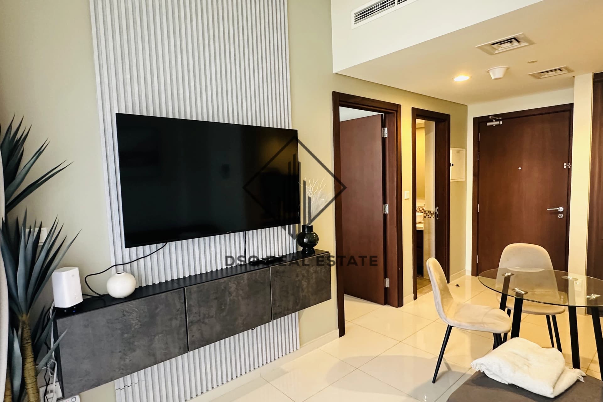 Canal View I Fully Furnished I Rented until Dec Canal View I Fully Furnished I Rented until Dec