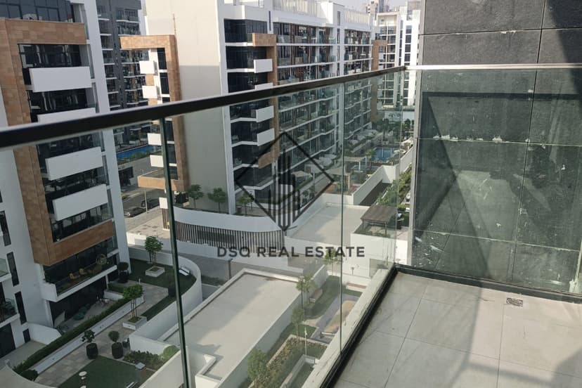 Vacant I Semi Furnished I Pool View Vacant I Semi Furnished I Pool View