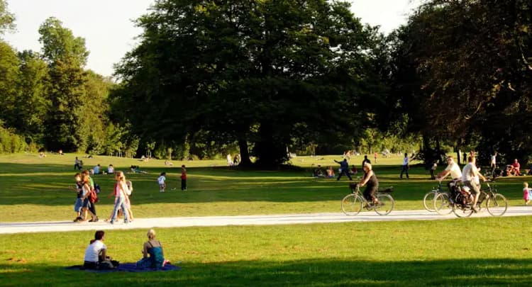 gall-02 The Hillgate Dubai Silicon Oasis by Ellington